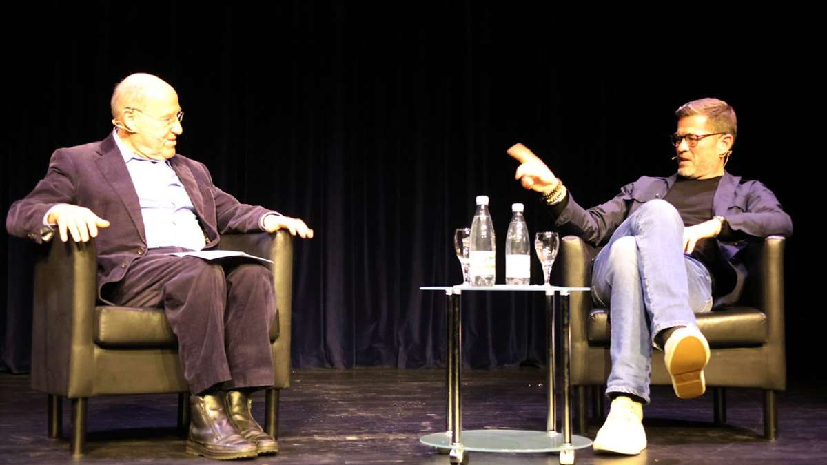 Podcast auf der Bühne: Gysi gegen Guttenberg in der Region