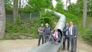 Spielplatz in Froschgrün: Neue Rutsche eingeweiht