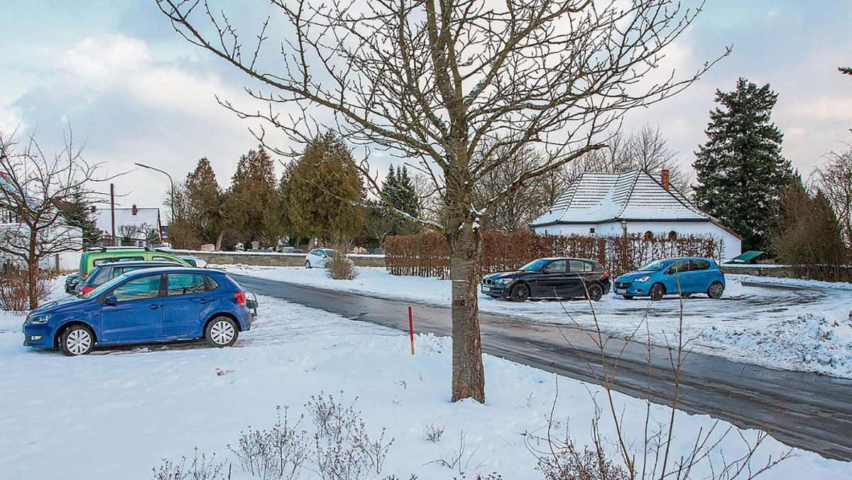 Kulmbach: Gemeinde schafft Parkplatz und Grünzone