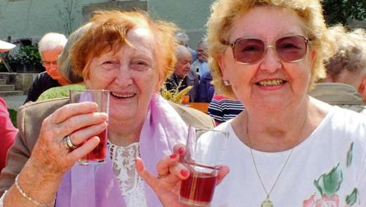 Rehau: Senioren feiern Sommerfest