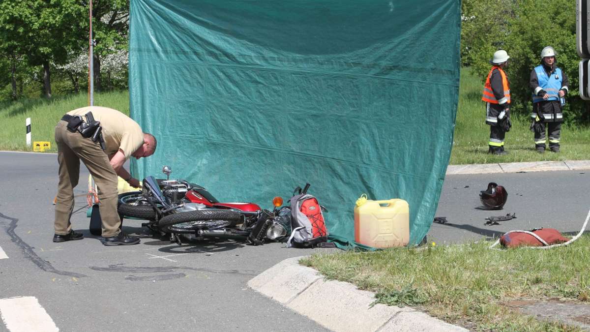 Kulmbach: Motorradfahrer stirbt bei Unfall