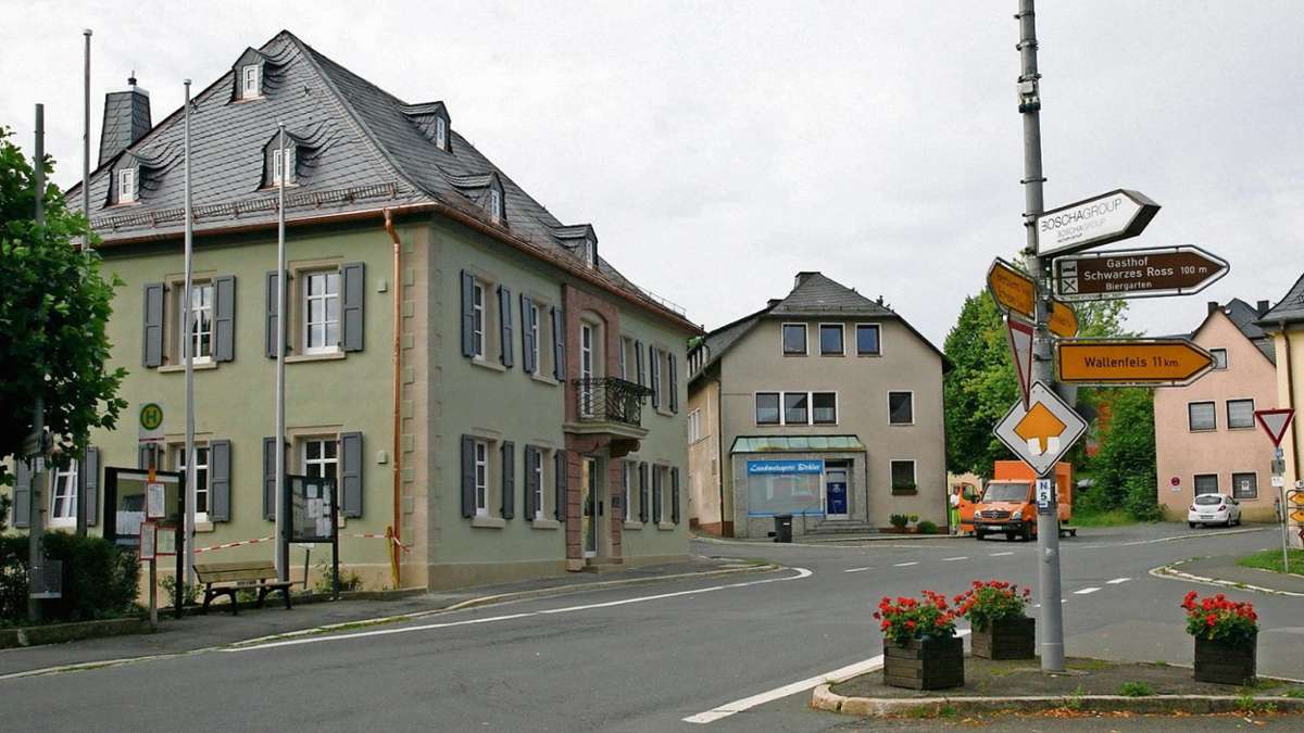 Kulmbach: Pressecker Rathaus mit neuem Anstrich