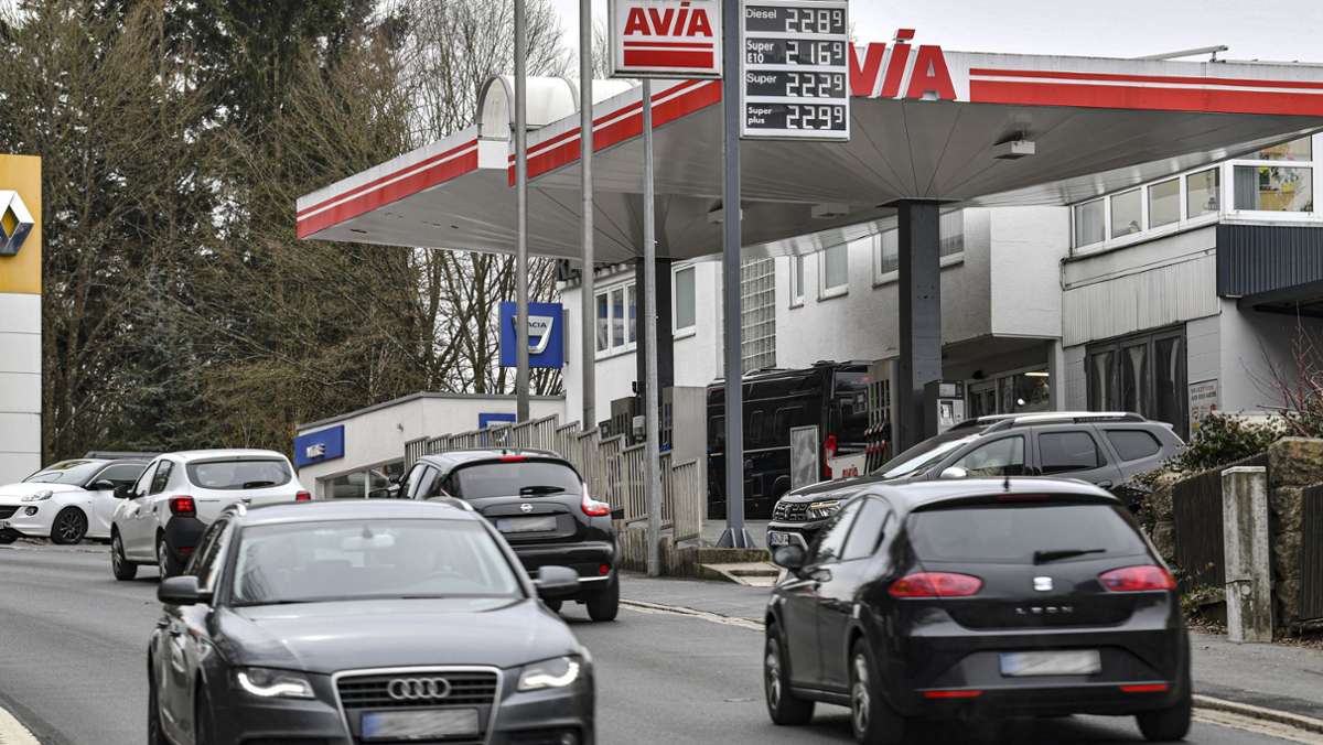 Wegen steigender Spritpreise: Tankstellen bricht der Umsatz weg