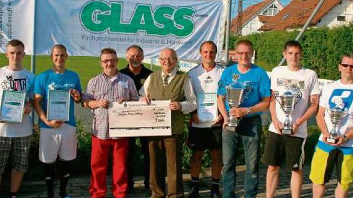 Marktredwitz: Schmelzer-Elf gewinnt Glass-Turnier