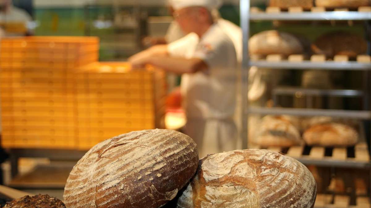 Länderspiegel: Bäcker-Innung kündigt Tarifvertrag: Drastische Einbußen für Beschäftigte
