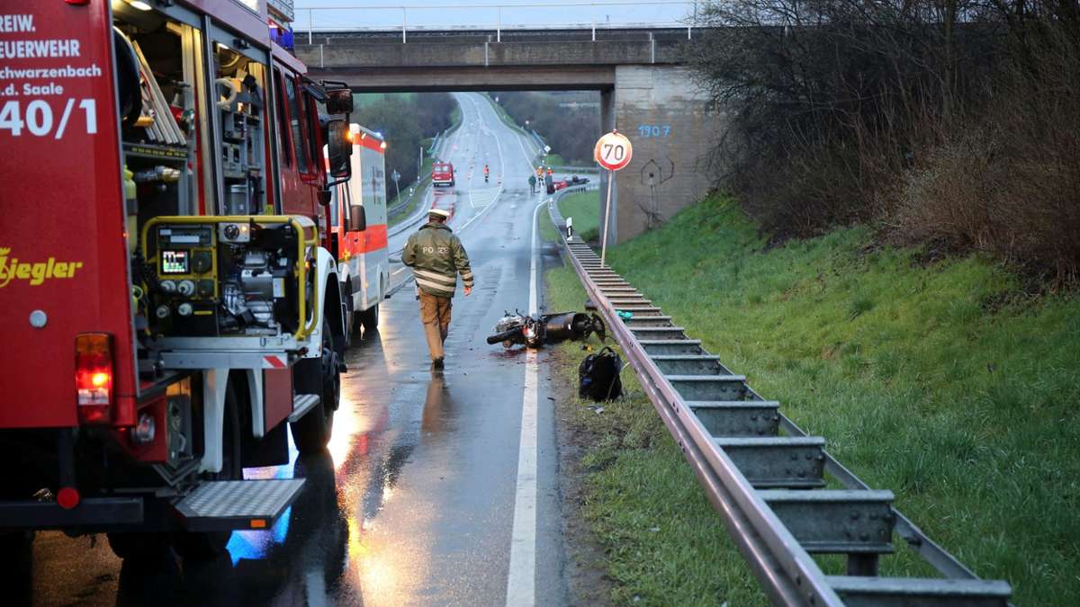 Hof: Rollerfahrer stirbt nach Unfall bei Schwarzenbach