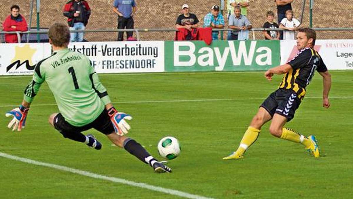 Bayern Hof: Schall hält den Pokalsieg fest