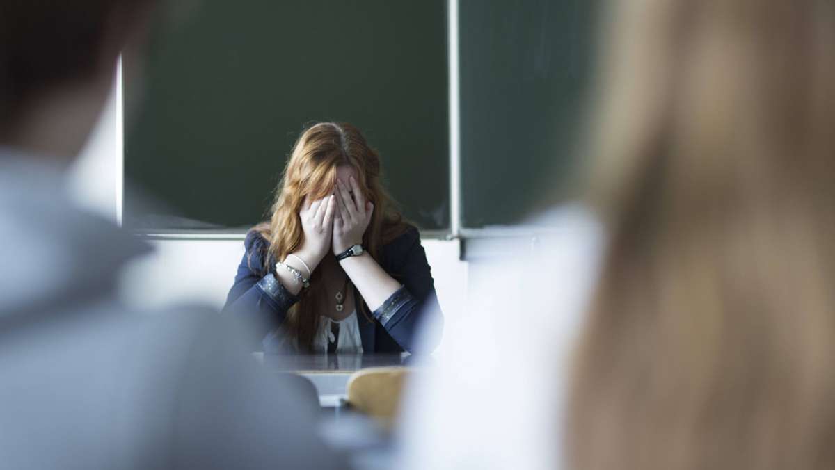 Wegen Personalmangels: Lehrer warten seit Monaten auf Gehalt