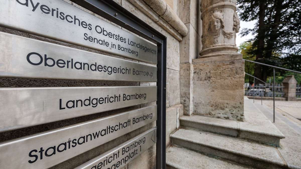 Landgericht Bamberg: Geldautomaten gesprengt: Mutmaßliche Bande vor Gericht
