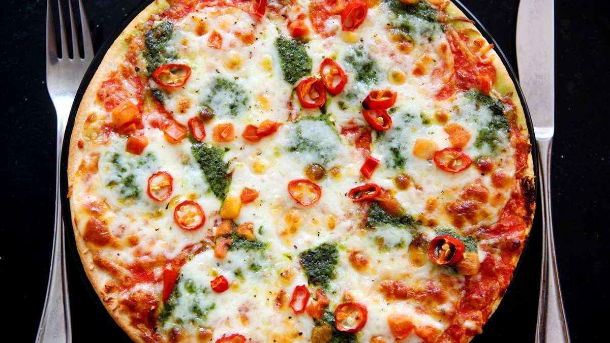 Hof: Großeinsatz: Betrunkener vergisst Pizza im Ofen