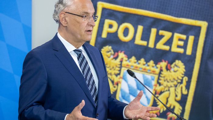 Polizei-Beschaffungsamt: Herrmann erläutert Pläne in Hof