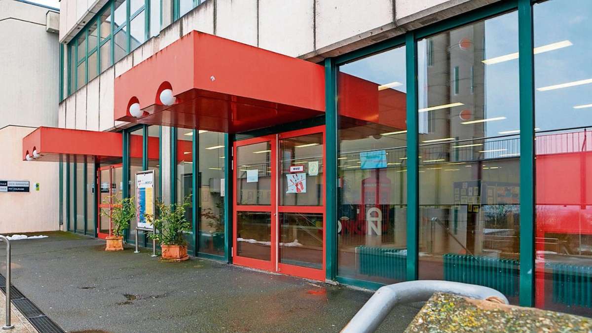 Hof: Corona: Hofer Gymnasium bleibt geschlossen