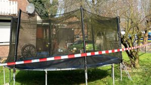Niedersachsen: Vier Tote nach Schüssen - Molotowcocktail gefunden