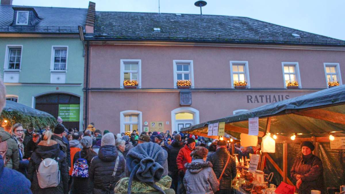 Weihnachtsmarkt: Es weihnachtet sehr in Thiersheim