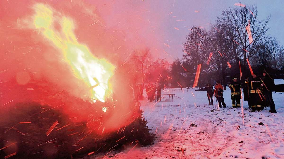 Lichtenberg: 171 Christbäume gehen in Flammen auf