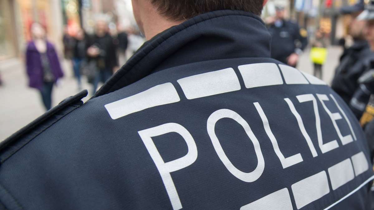 Am Hofer Hauptbahnhof: Polizei ertappt Sturzbetrunkenen auf frischer Tat