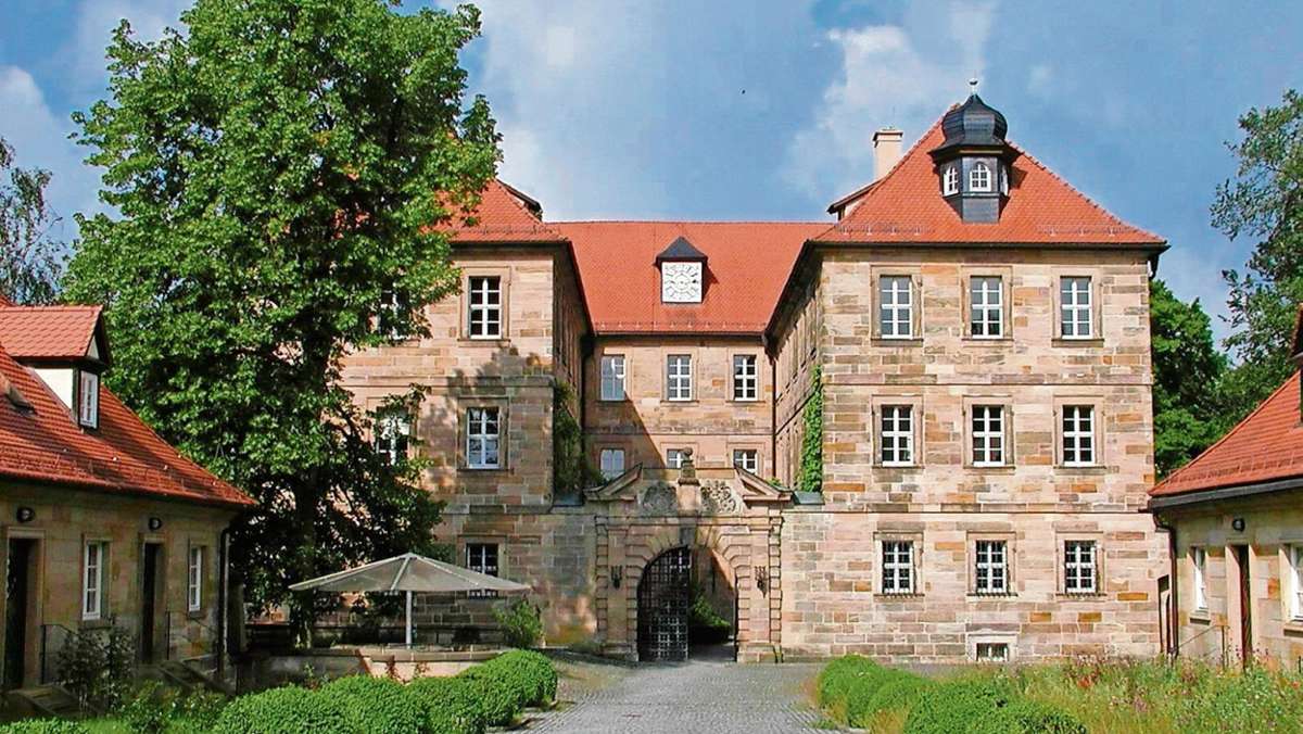 Kulmbach: Blick hinter historische Schlossmauern