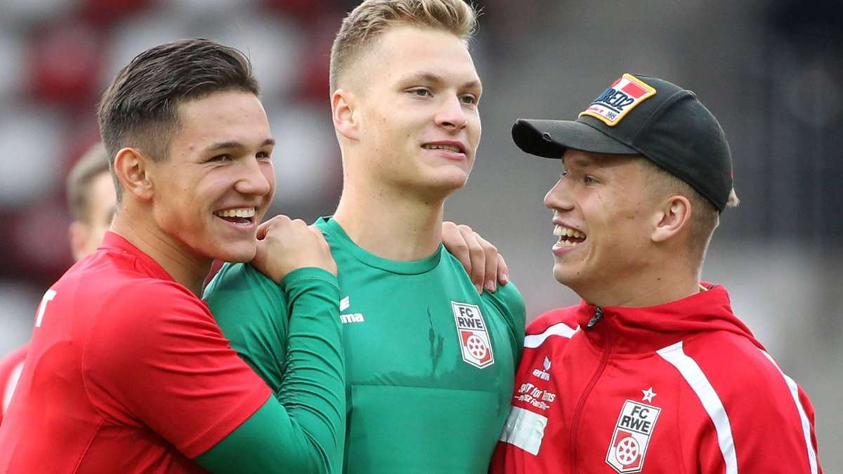 Erfurter Nummer eins: SpVgg verpflichtet  Torhüter Luca Petzold
