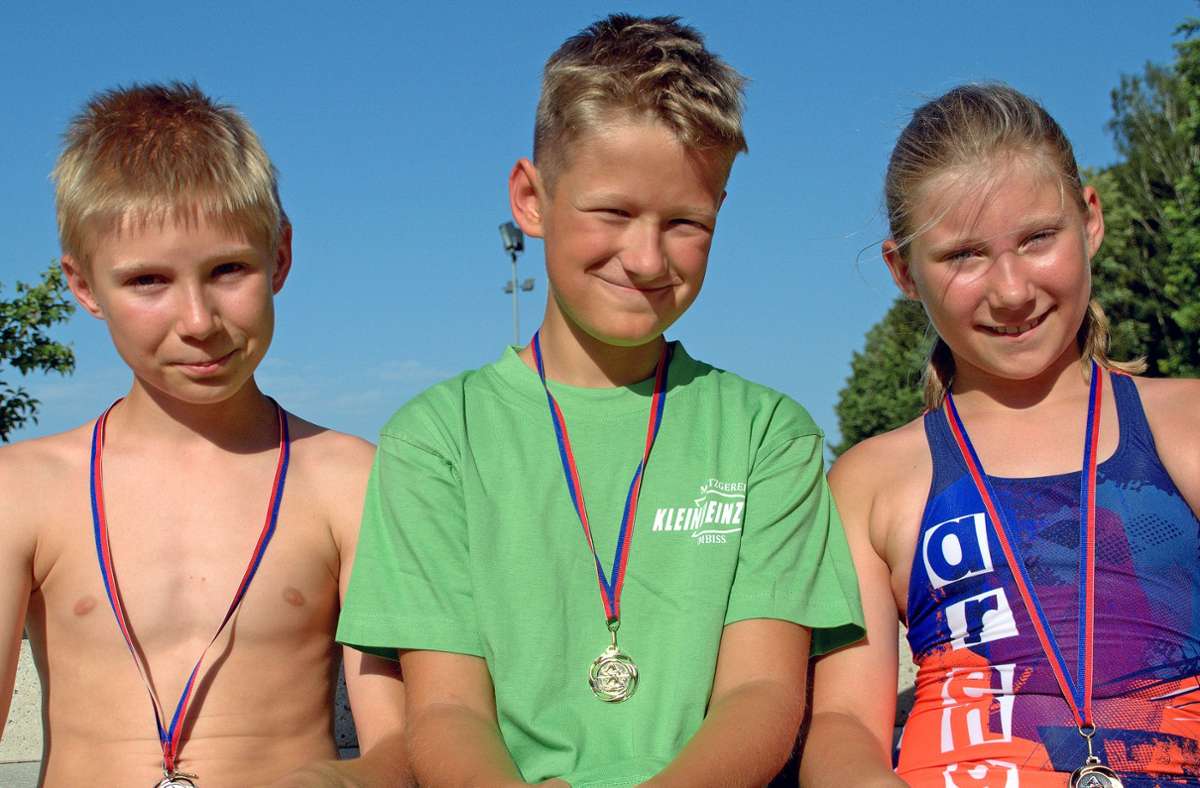 Die Medaillengewinner aus Kulmbach (von links):  Yannick Burmann, Marcel Maier und Romina Burmann. Foto: Karl-Heinz Weber Foto:  
