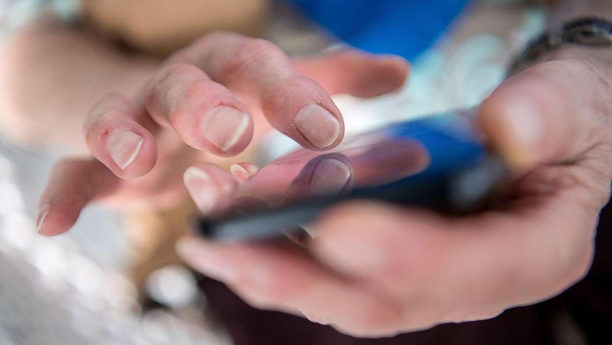 Polizei warnt: Neue Betrugsmasche über SMS