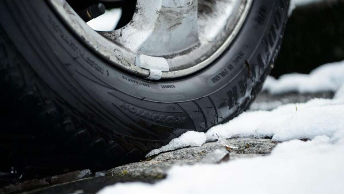 Landkreis: Unfälle nach Raserei auf Schnee