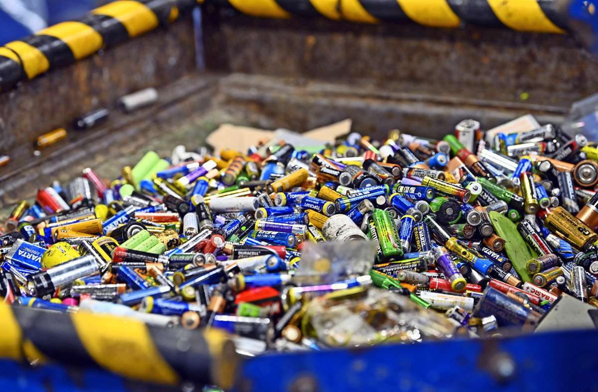 In gebrauchten Batterien steckt  Potenzial. Foto: IMAGO/Belga/IMAGO/ERIC LALMAND