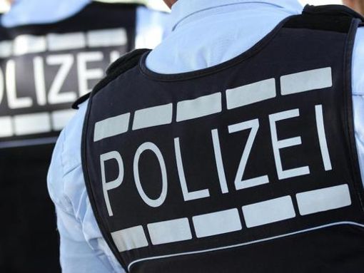 Polizisten im Einsatz - Symbolfoto. Foto: Silas Stein/dpa-Archiv