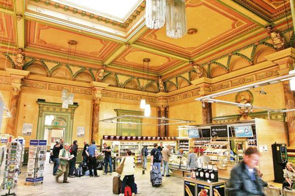 Prächtige Kulisse: Im Königssaal des Hofer Hauptbahnhofs könnte zum Beispiel ein Restaurant entstehen.