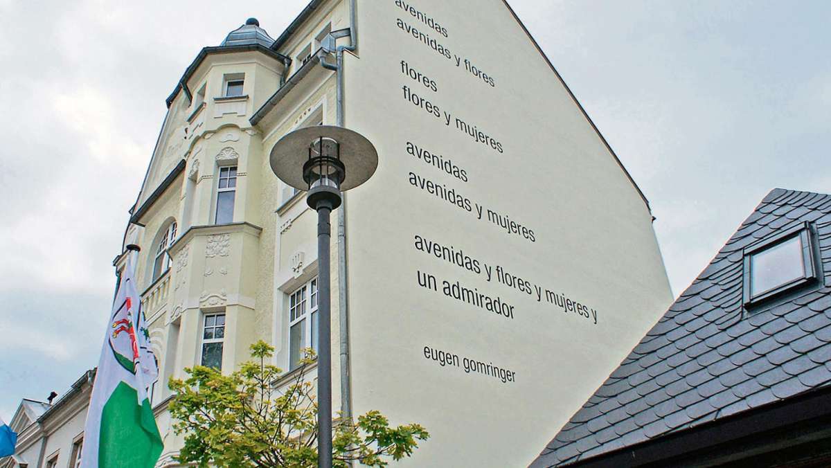 Darmstadt/Berlin: Kritisiertes Gomringer-Gedicht soll an Fassade von PEN-Zentrum