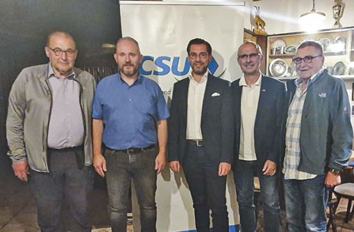 Der neue Vorstand: Werner Wöhrle, Jürgen Wolfrum, Dominik Benker, Stephan Zeißler und Detlef Ramming (von links). Foto: CSU Gefrees