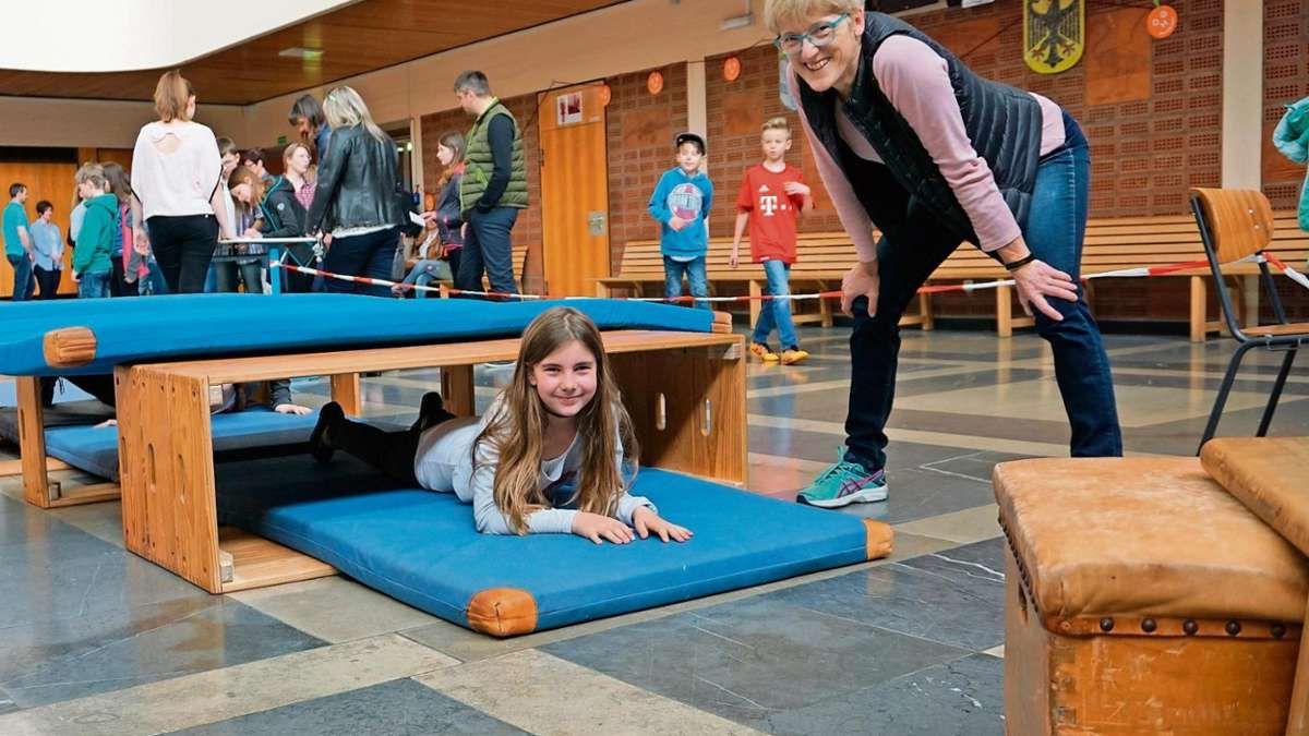 Marktredwitz: Kinder folgen rotem Faden im Otto-Hahn-Gymnasium