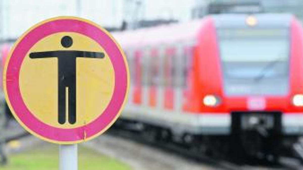 Länderspiegel: Bahn-Gewerkschaften rufen zum Streik auf