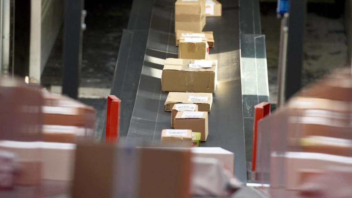 Länderspiegel: Reiniger läuft in Poststation aus: 21 Verletzte