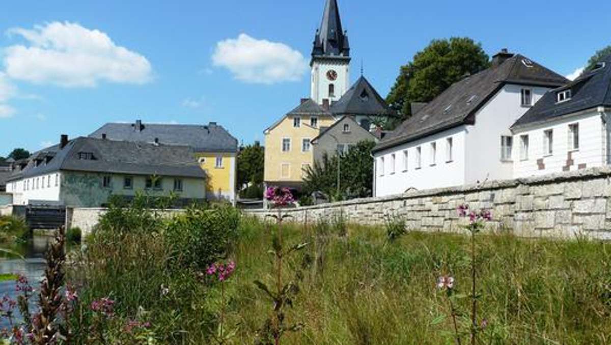 Schwarzenbach an der Saale: Schwarzenbach an der Saale: Unbekannte wüten in Kirche