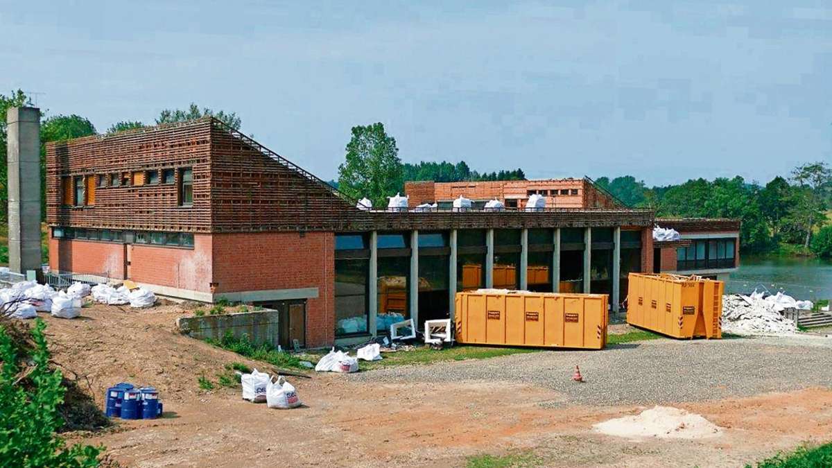 Münchberg: Abriss des Freizeitzentrums geht kommende Woche weiter