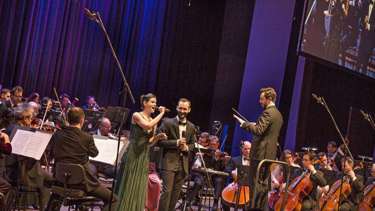 Hofer Symphoniker: Liebesgrüße vom Broadway