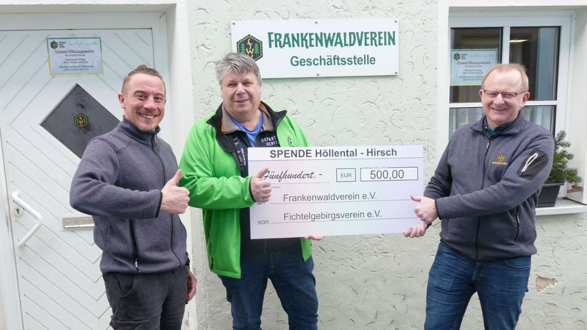 Höllental: Erste Spenden für neuen Hirsch gehen ein