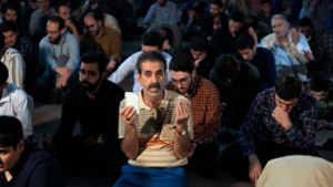 Helikopterabsturz befürchtet: Kein Lebenszeichen von Irans Präsident