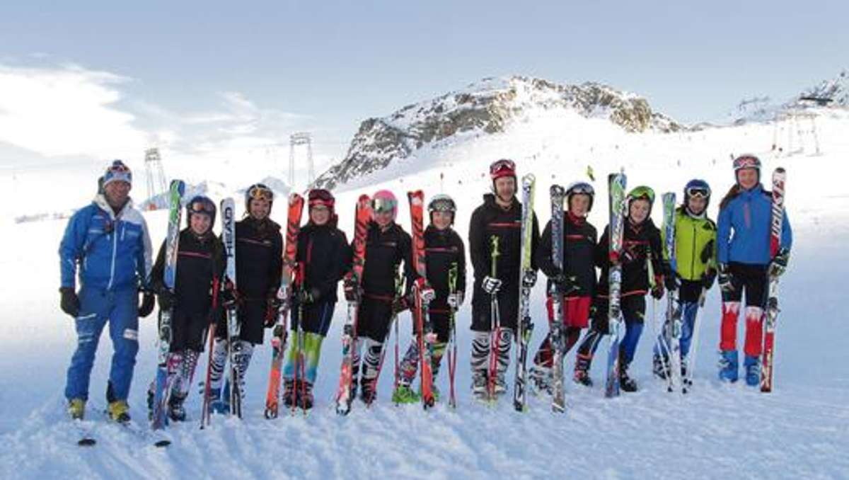 Lokalsport: Alpin-Skiteam Bayern Nord trainiert auf Stubaier Gletscher