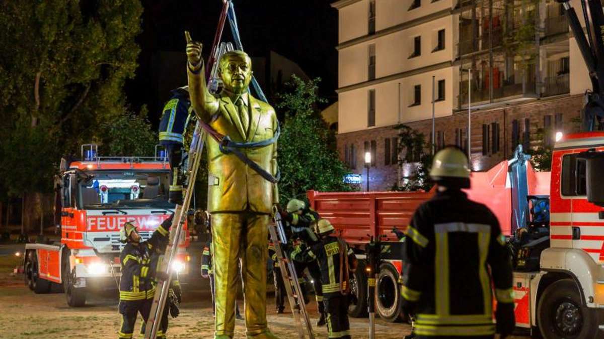 Wiesbaden: Aus für die Erdogan-Statue in Wiesbaden - Angst vor Ausschreitungen