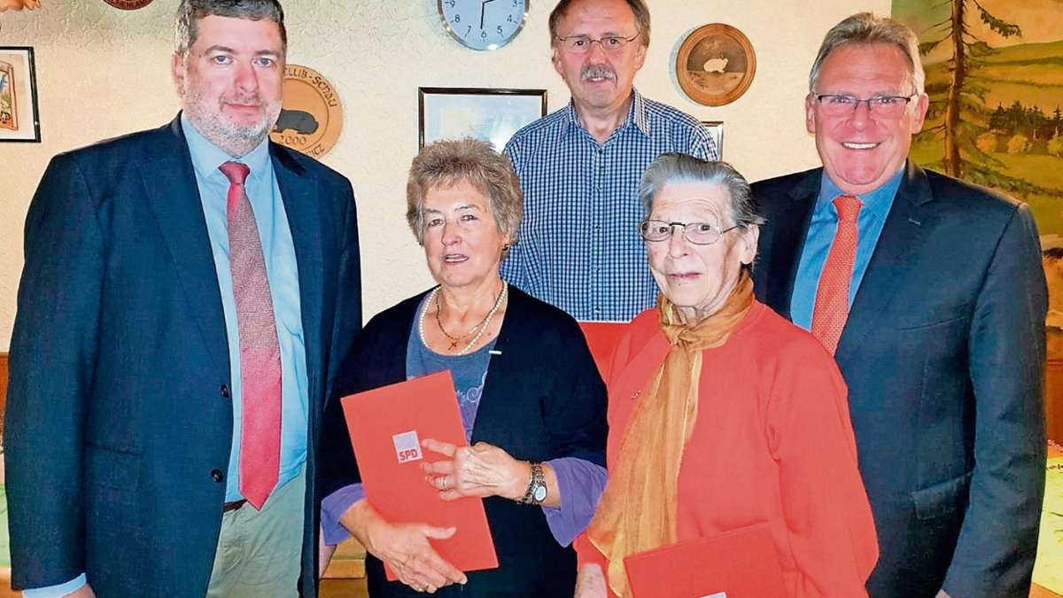 Kirchenlamitz: SPD ehrt Mitglieder für jahrzehntelange Treue