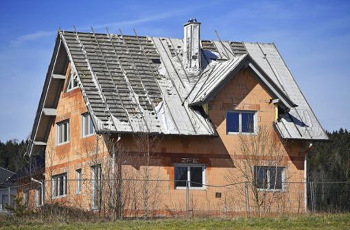 Schwierige Zeiten für Hausbauer. Die Zinsen und Preissteigerungen bringen so manche Kalkulation ins Wanken. . Foto: Florian Miedl