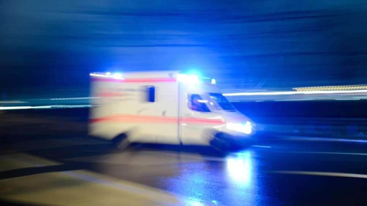 Hof: Hofer randaliert im Krankenwagen