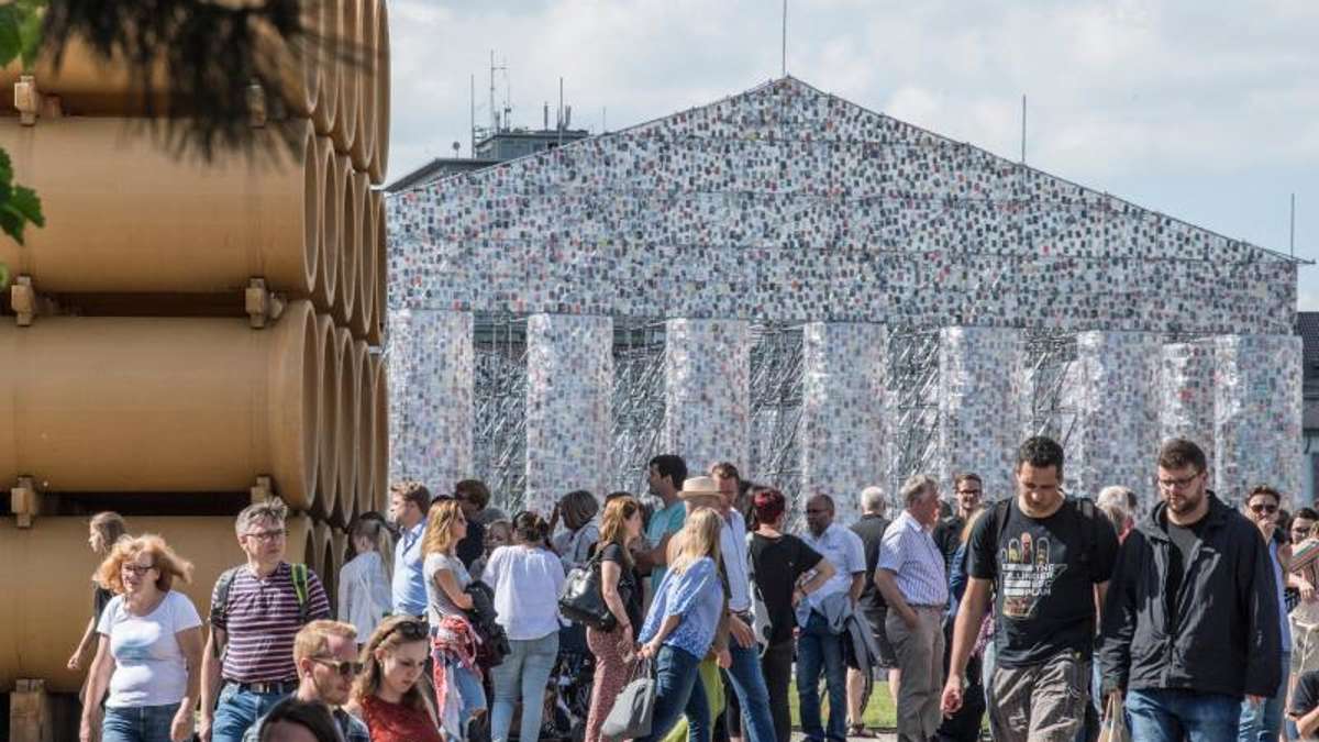 Kunst und Kultur: documenta startet in Kassel mit Besucherplus