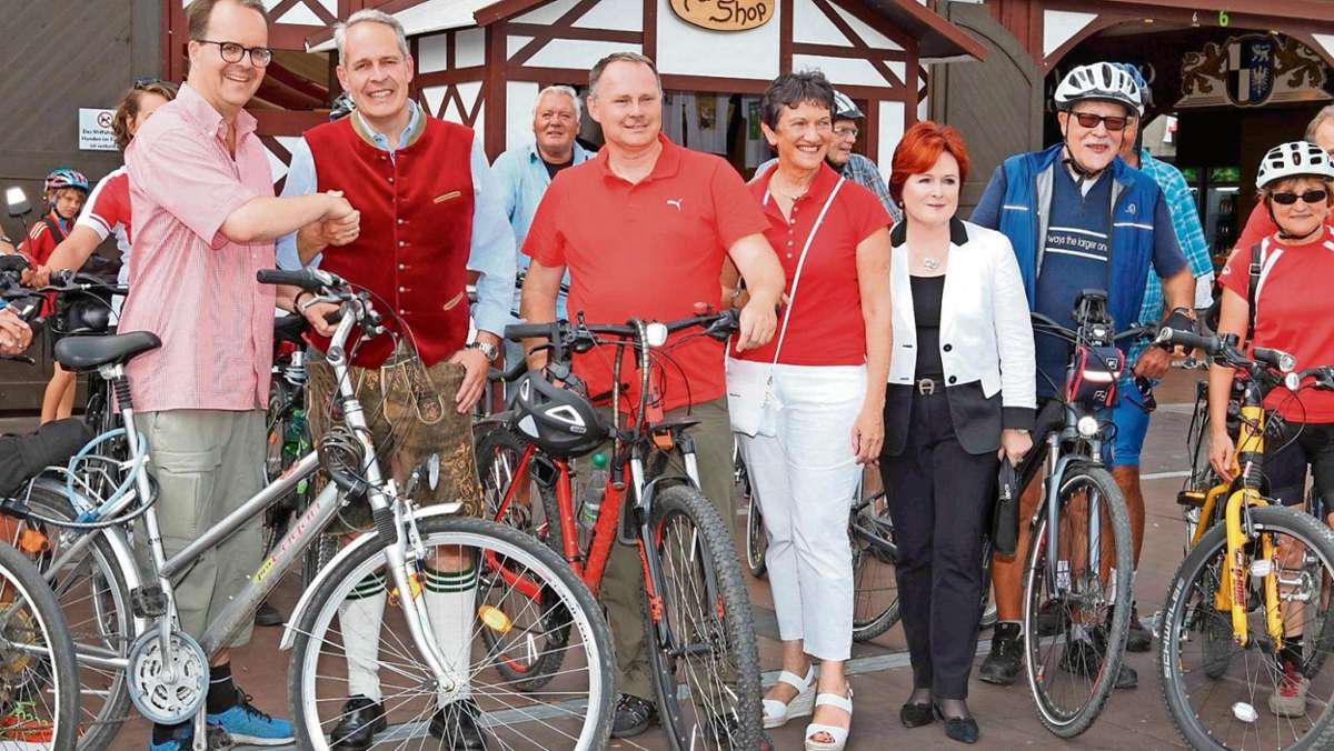 Kulmbach: Rote Radler erholen sich im Stadel