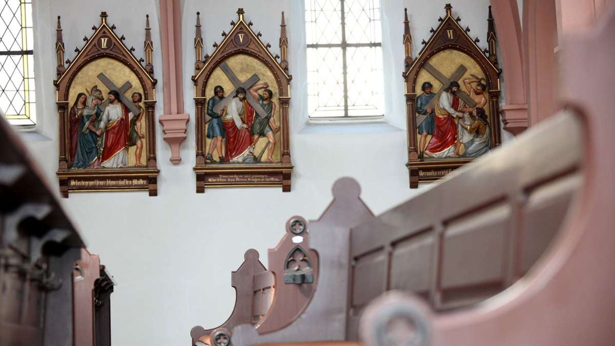 Schwere Entscheidung: Kirchenbänke bleiben leer