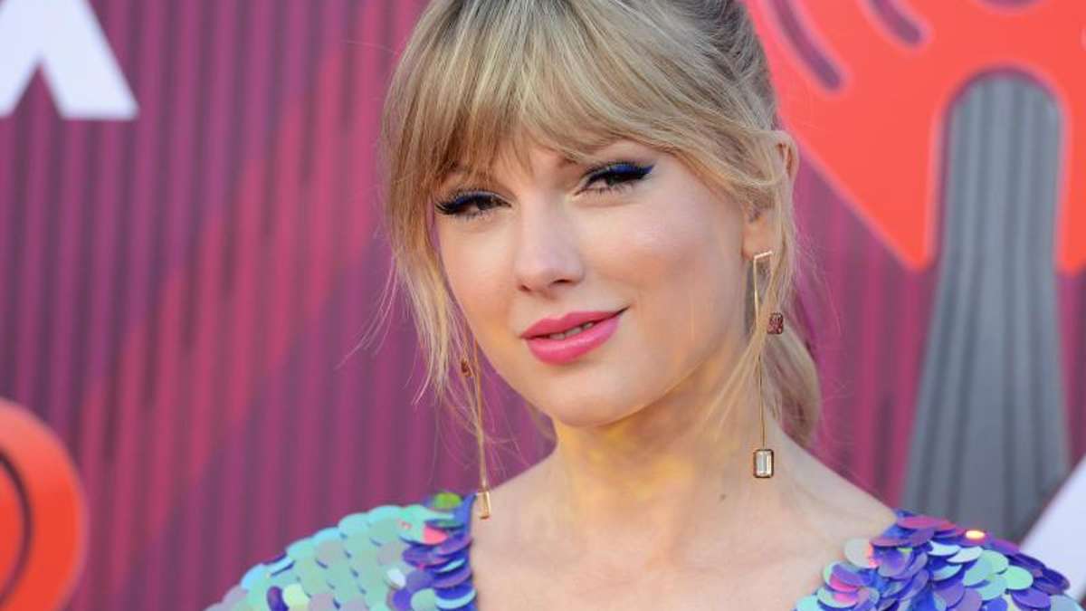 Kunst und Kultur: Taylor Swift schreibt neuen Cats-Song mit Andrew Lloyd Webber