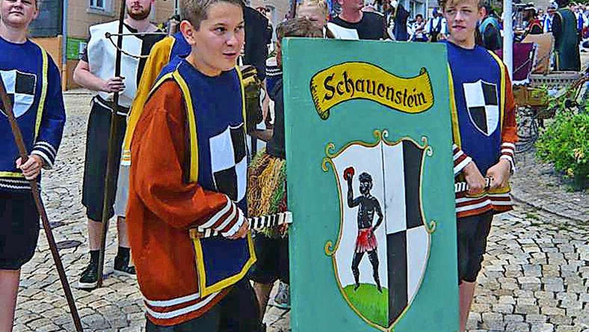 Schauenstein: Wiesenfest  im Kreuzfeuer