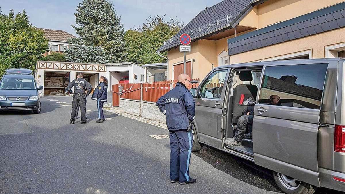 Oberkotzau: Nach Sprengstoff-Fund in Oberkotzau: Hausbewohner festgenommen