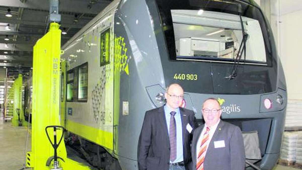 Wirtschaft: Fahrgäste loben neue Züge